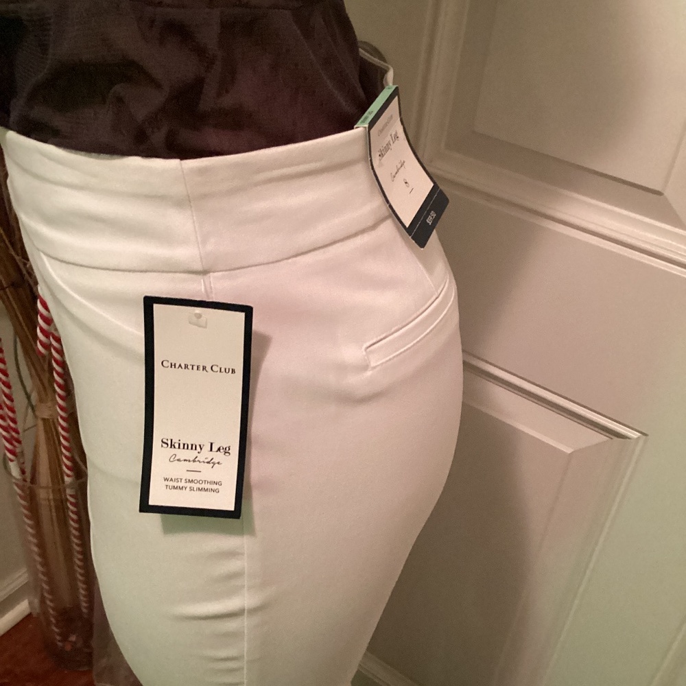 CHARTER CLUB white size 8 skinny leg smoothing waist pants. - Picture 4 of 11